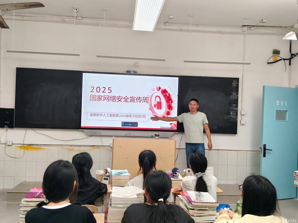 81d937a8115f464dbef4e8f986416f1a.jpg 81d937a8115f464dbef4e8f986416f1a.jpg